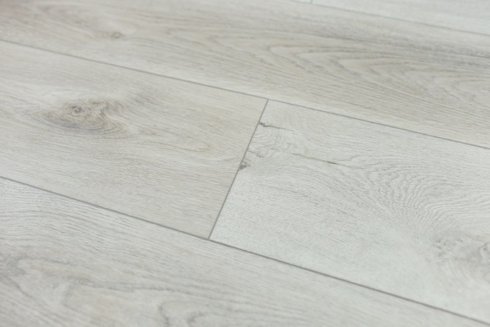 Замковая ПВХ плитка "Art Tile" Дуб Эдинбург (1200*183*6 мм) — купить в Армавире