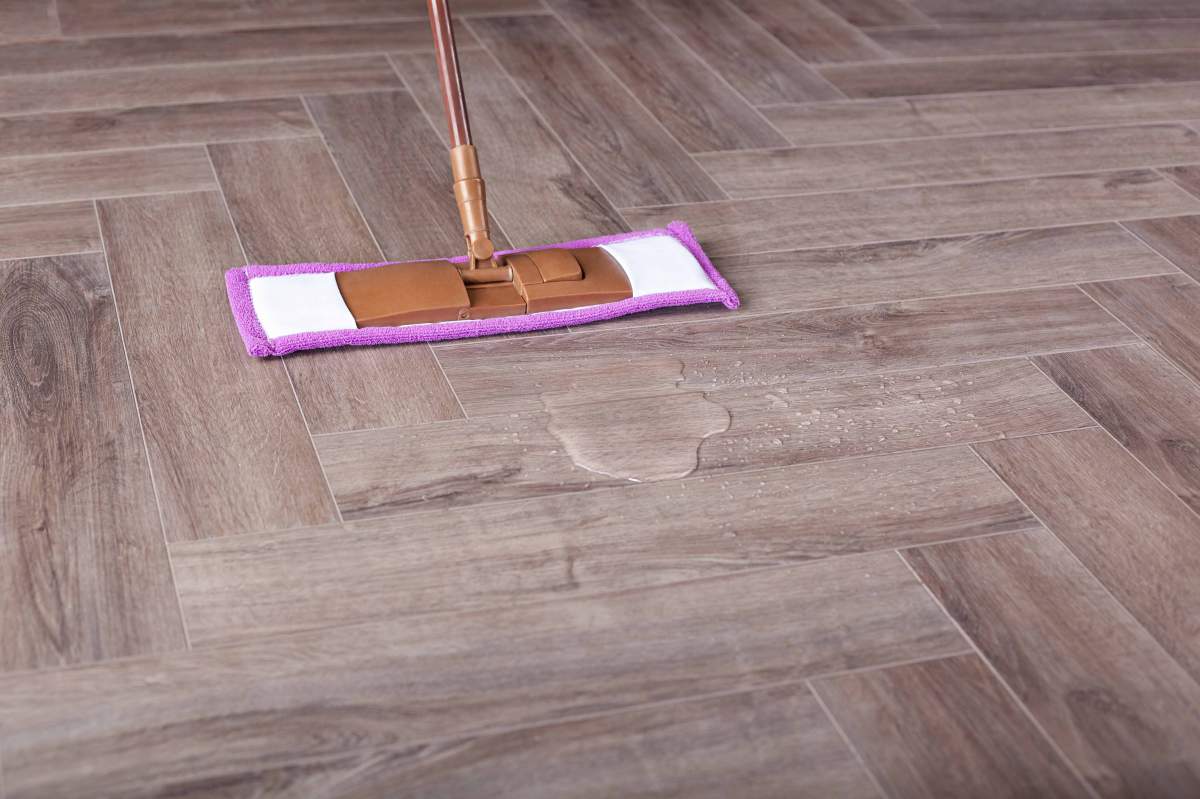 Замковая ПВХ плитка "Aberhof" Carmelita 1862 (615*123*5 мм) — купить в Армавире