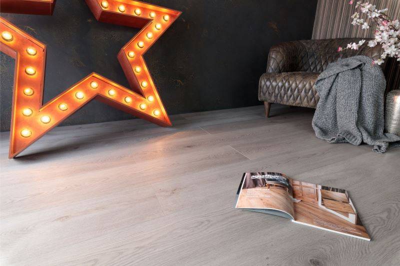 Замковая ПВХ плитка "Aquafloor" AF8022XXL (1800*228*8 мм) — купить в Армавире