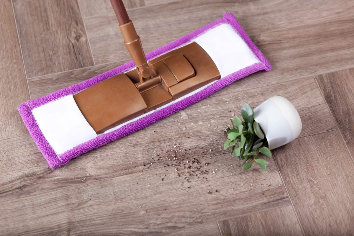 Замковая ПВХ плитка "Aberhof" Carmelita 1862 (615*123*5 мм) — купить в Армавире