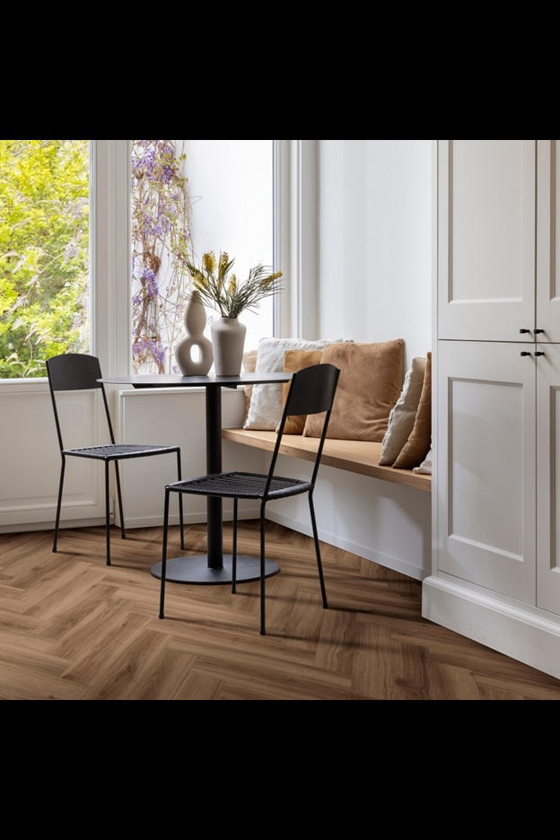 Замковая ПВХ плитка Classic Oak 24844 (630*126*6 мм) — купить в Армавире