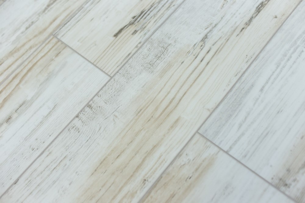 Замковая ПВХ плитка "Art Tile" Берёза Прованс (1220*152*5 мм) — купить в Армавире